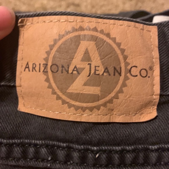 Black shorts - Picture 4 of 4